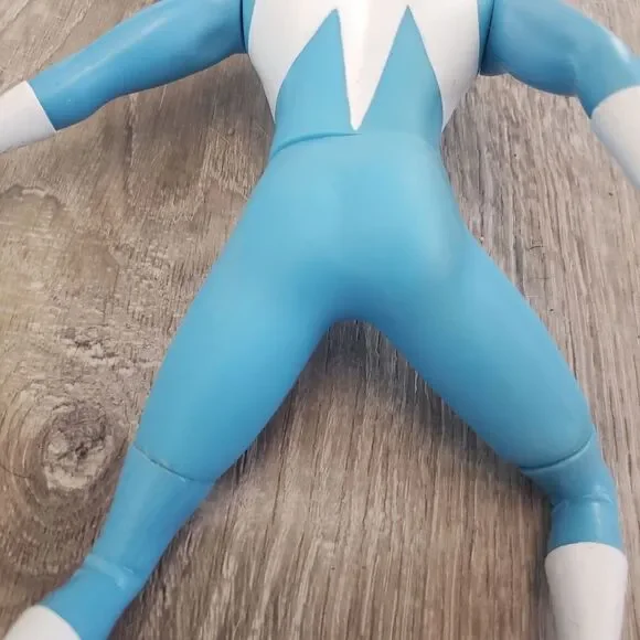 Vintage 2003 Frozone Disney Pixar Hasbro The Incredibles 10" Action Figure - Picture 7 of 12